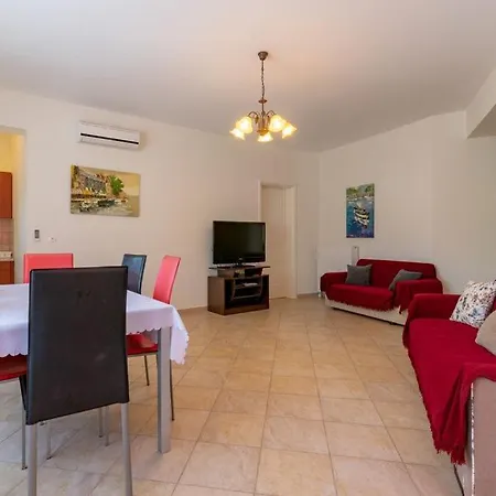 Вилла Captain Alex 2 Дафнила