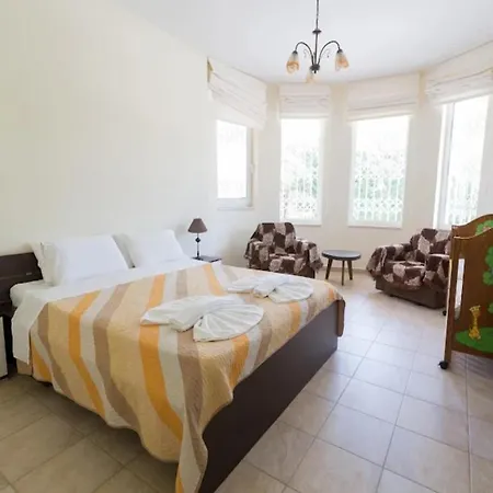 Captain Alex 2 Villa *