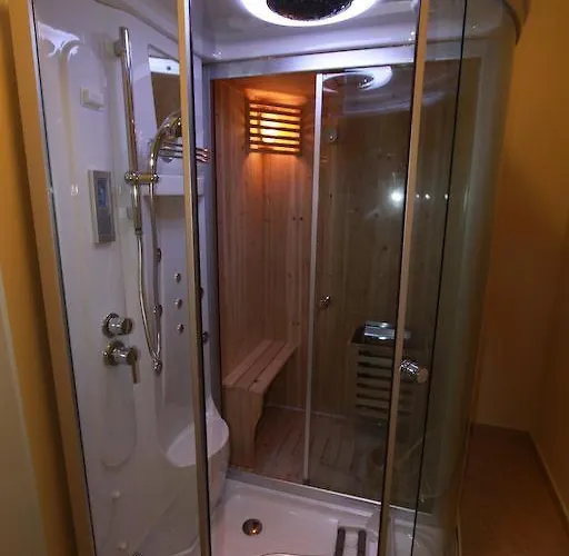 فيلة Captain Alex 2