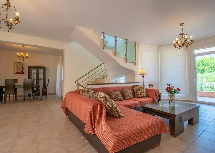 فيلة Captain Alex 2 *