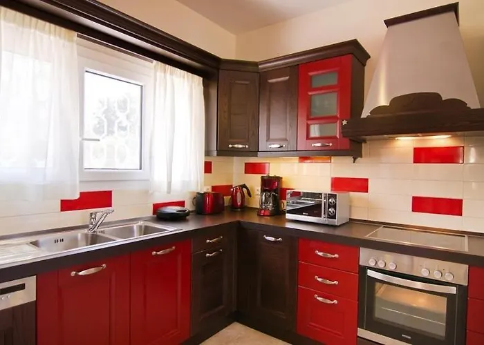 Captain Alex 2 * Dafnila