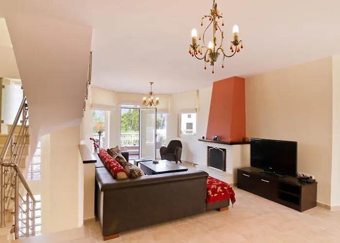 فيلة Captain Alex 2