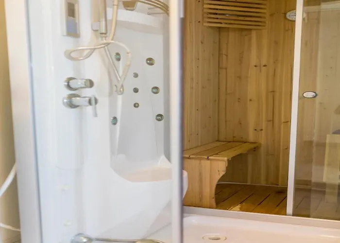 Captain Alex 2 فيلة Dafnila